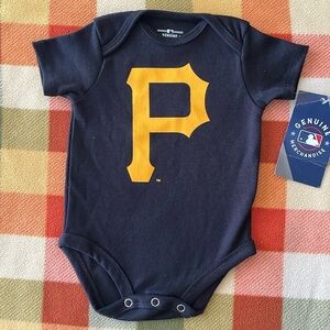 NWT Pittsburgh Pirates Baby Onesie